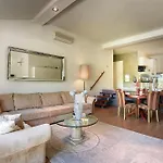 Contessa Del Mar In For 7 People Only 200 Meters From The & Pet Friendly Вілла