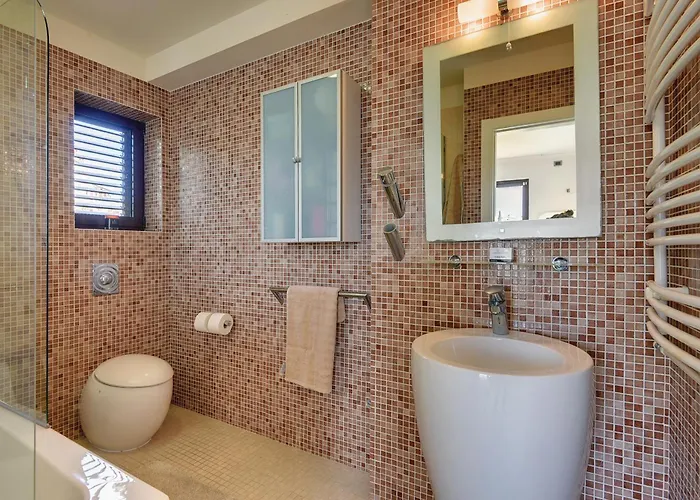 Villa Contessa Del Mar In For 7 People Only 200 Meters From The & Pet Friendly *